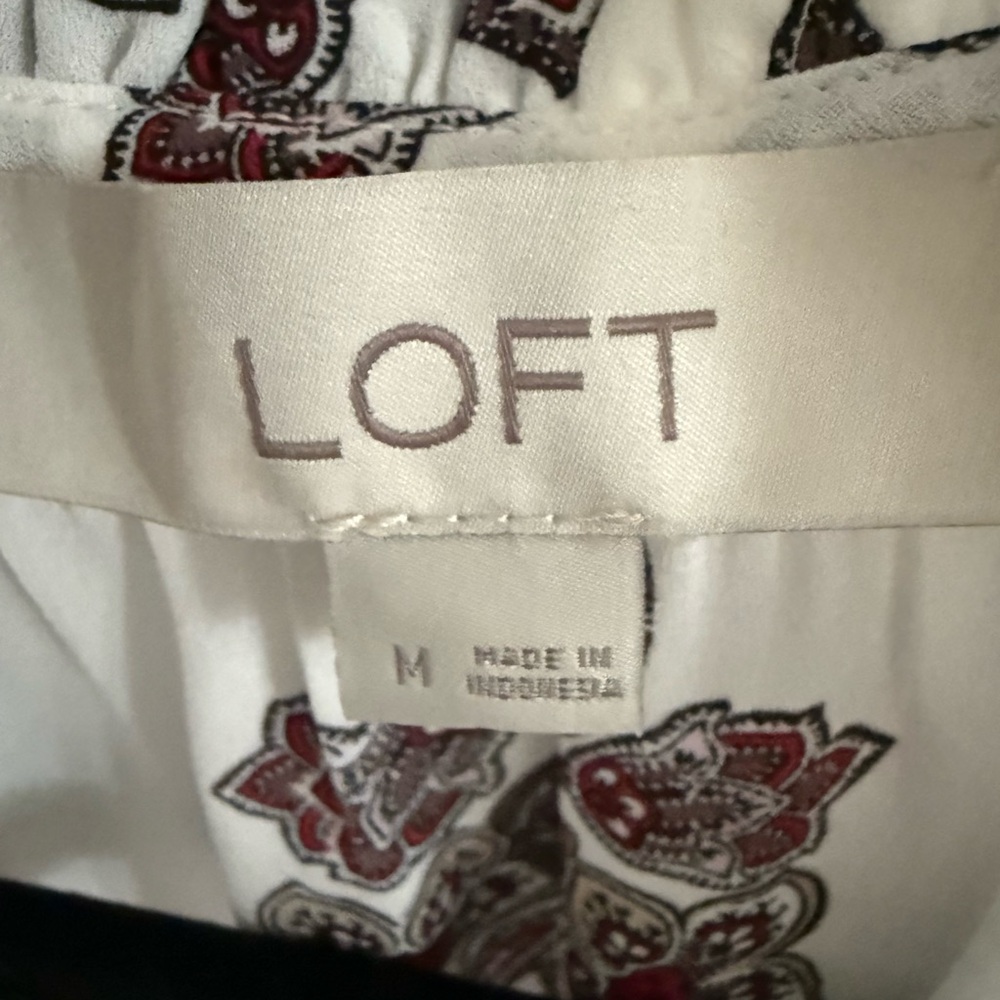 LOFT Floral Blouse in White and Burgundy - Picture 3 of 3